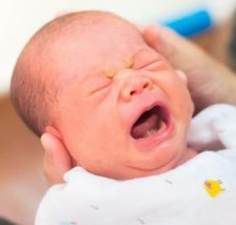 اسباب بكاء الرضيع